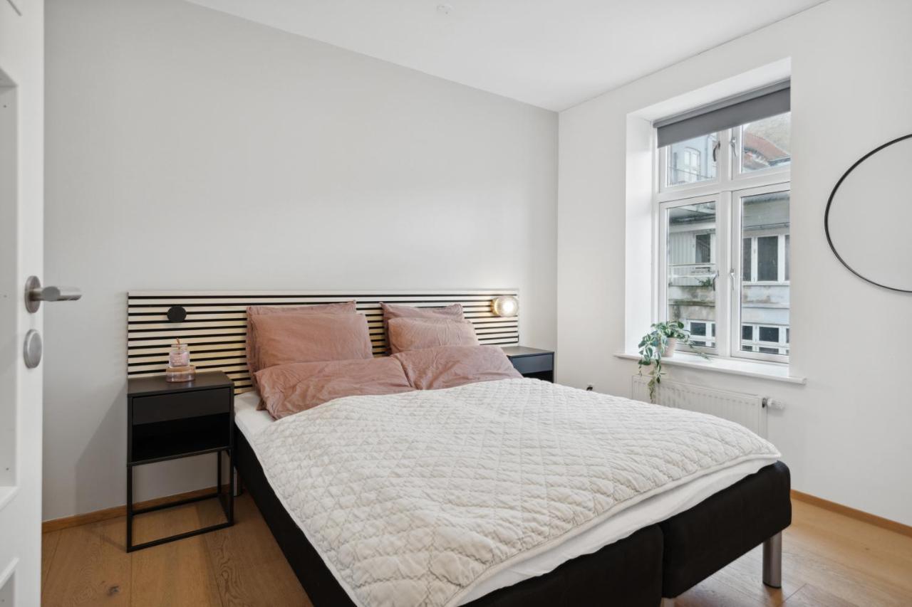 Central 3-Bedroom Apartment With A Big Terrace And Fitness Room Aalborg Zewnętrze zdjęcie